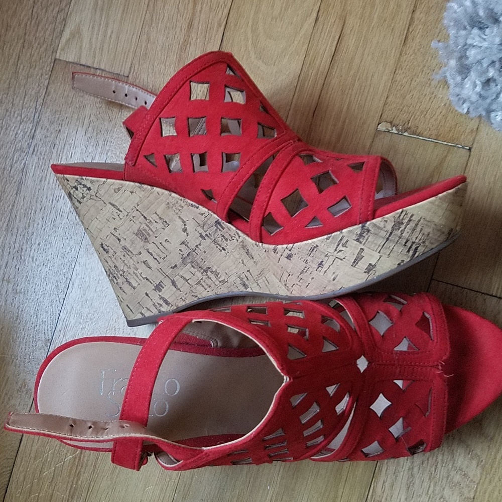 Red wedges